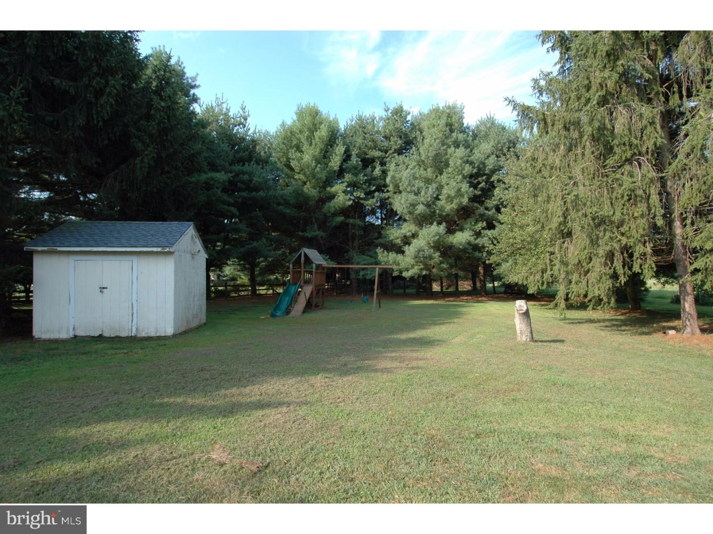 905 North Island Road Columbus, NJ 08022 - Photo 21 of 24 Exterior Back