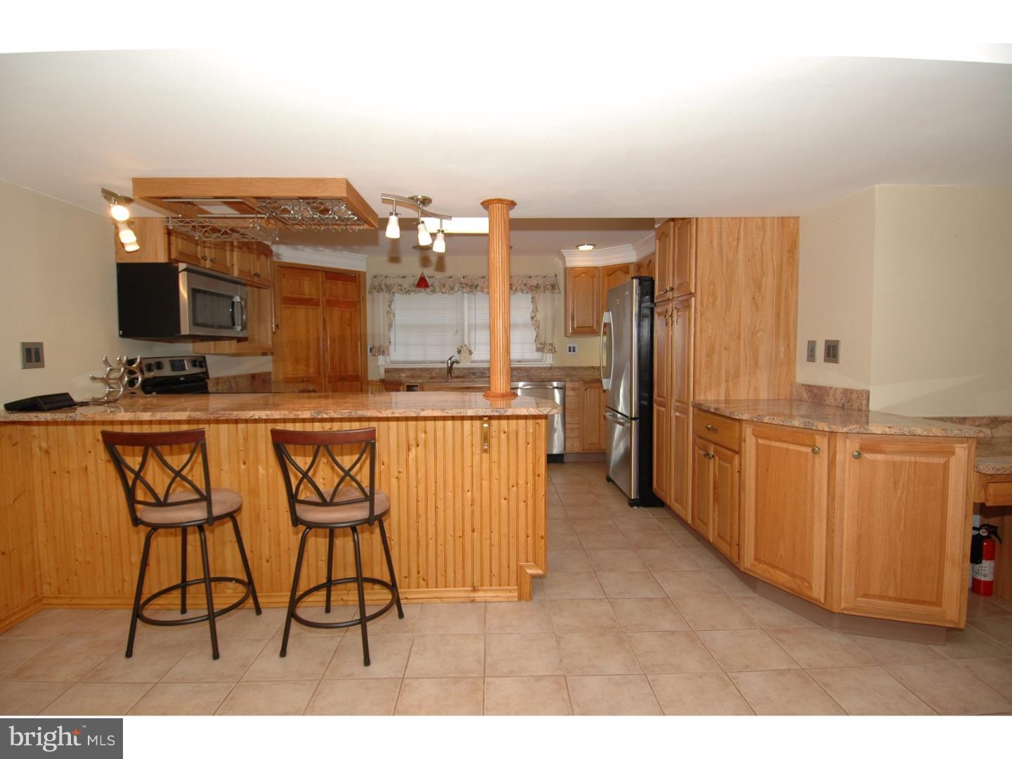 905 North Island Road Columbus, NJ 08022 - Photo 5 of 24 Kitchen