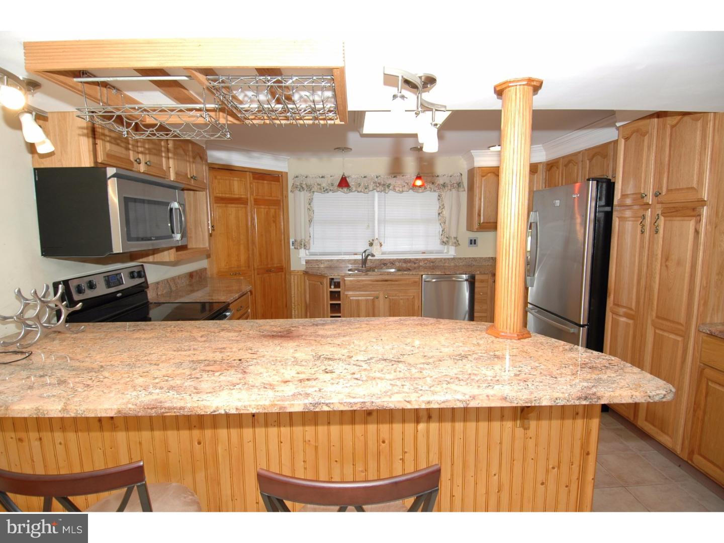 905 North Island Road Columbus, NJ 08022 - Photo 6 of 24 Kitchen