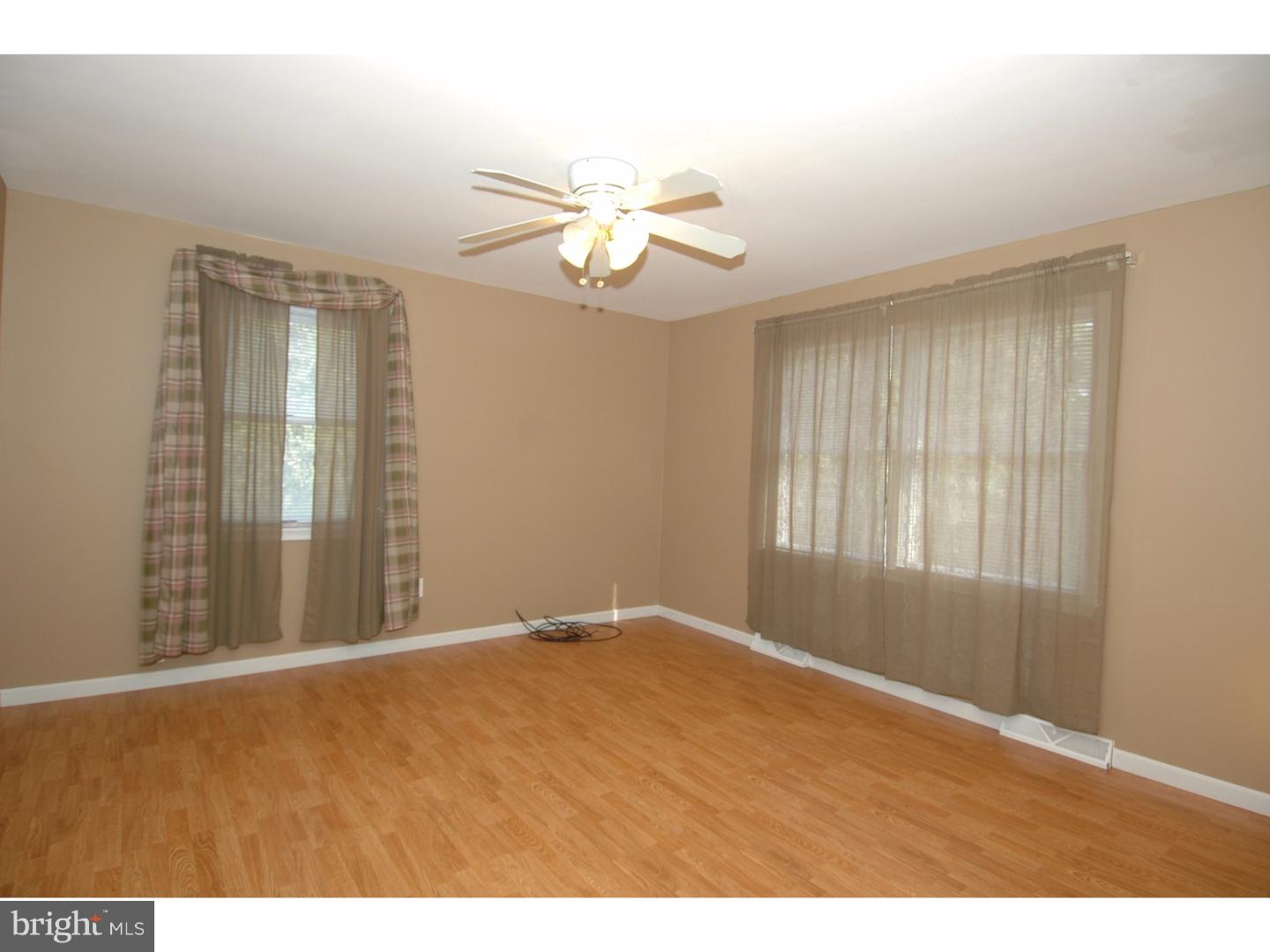 905 North Island Road Columbus, NJ 08022 - Photo 10 of 24 Bedroom - Main