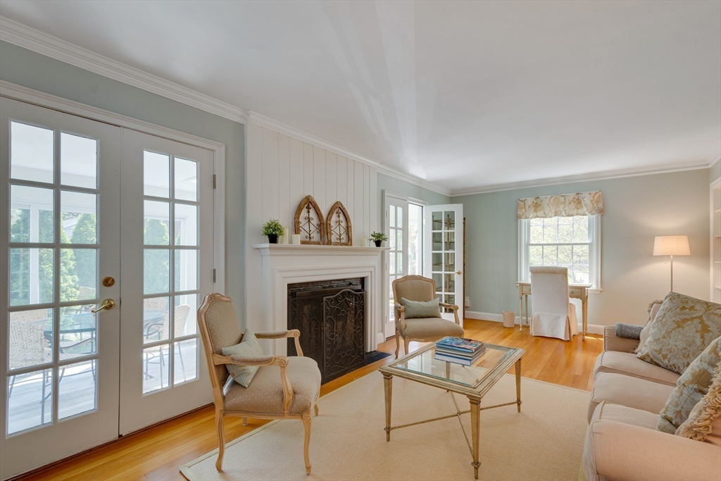 14 Shady Lane Needham, MA 02492 - Photo 6 of 39 Gallery Image 6