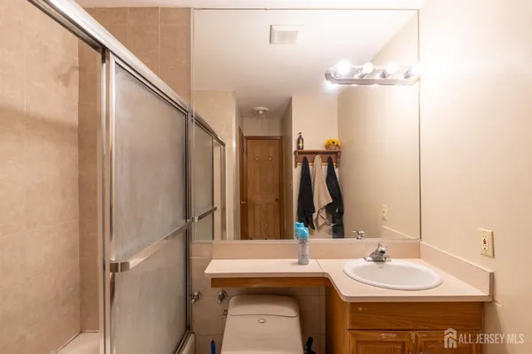 $429,000 | 26 Courtlandt Street, New Brunswick, NJ 08901