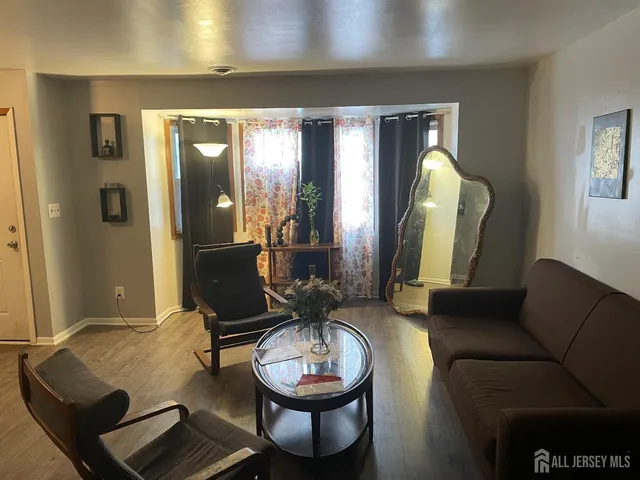 $470,000 | 26 Courtlandt Street, New Brunswick, NJ 08901