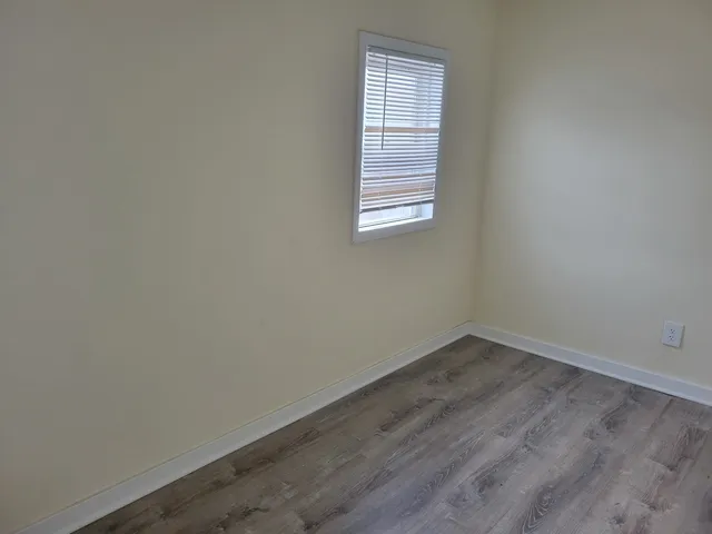 $94,900 | 215 West 105th Place, Chicago, IL 60628