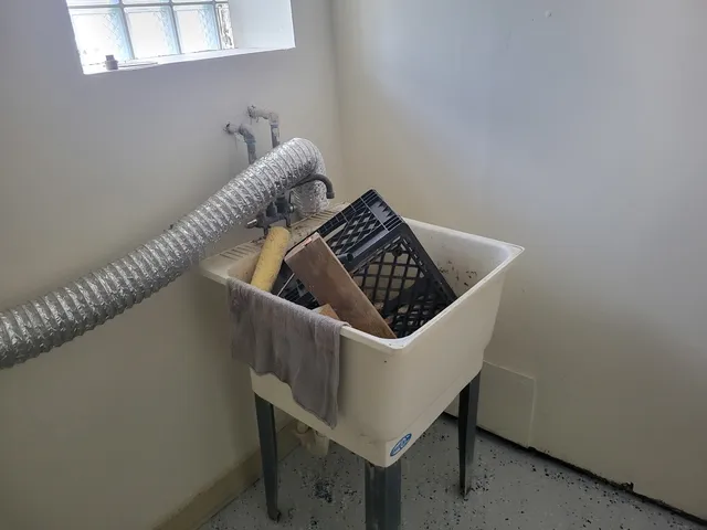 $94,900 | 215 West 105th Place, Chicago, IL 60628