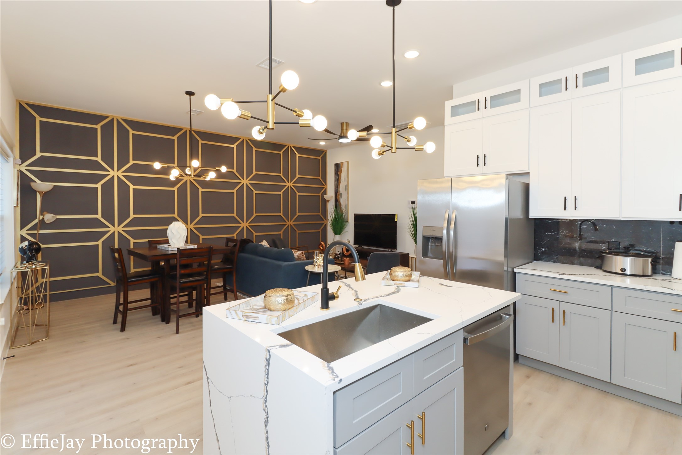 4834 Higgins Street, Unit B Houston, TX 77033 - Photo 7 of 19