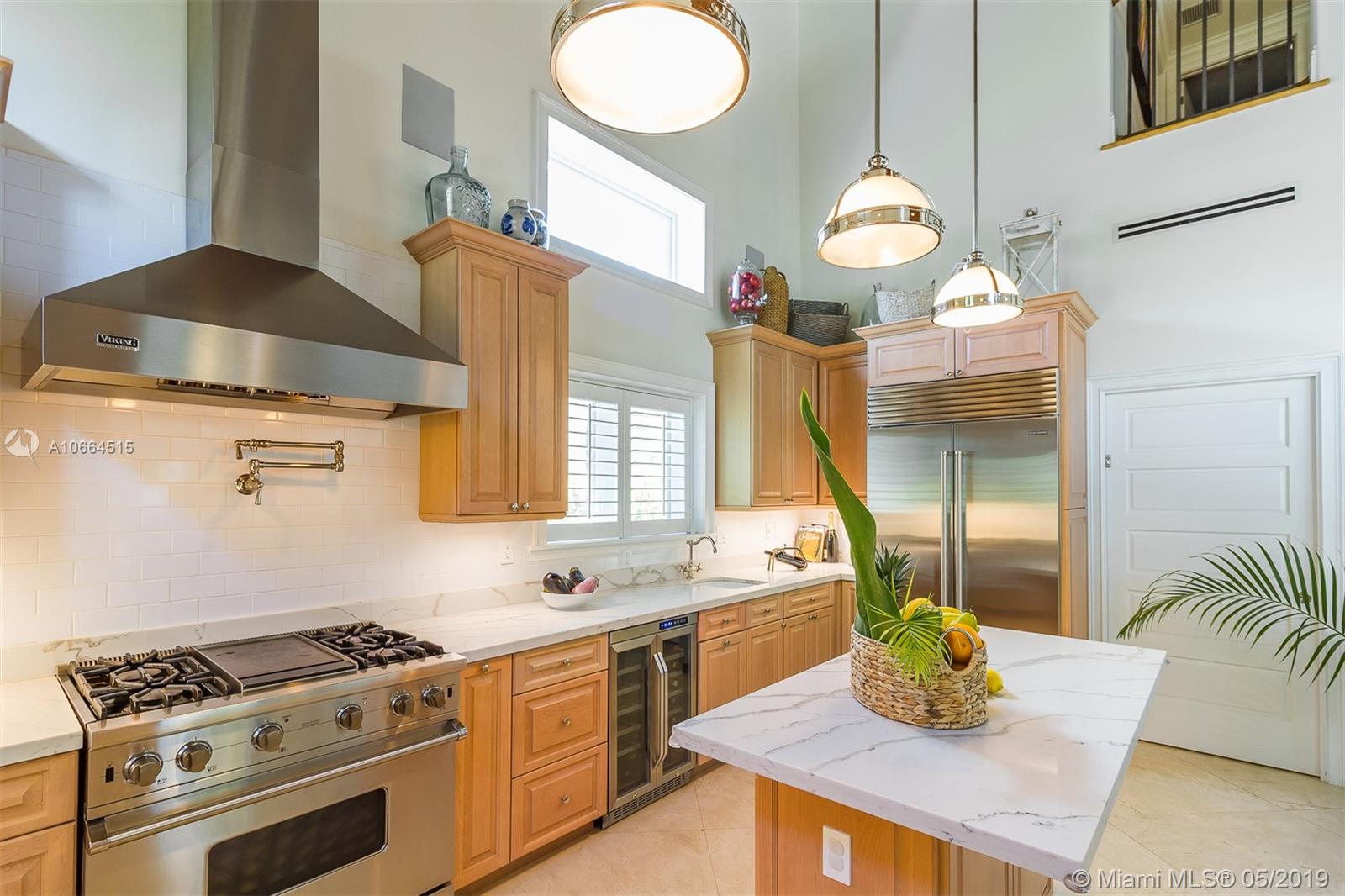 315 Woodcrest Road Key Biscayne, FL 33149 - Photo 10 of 23