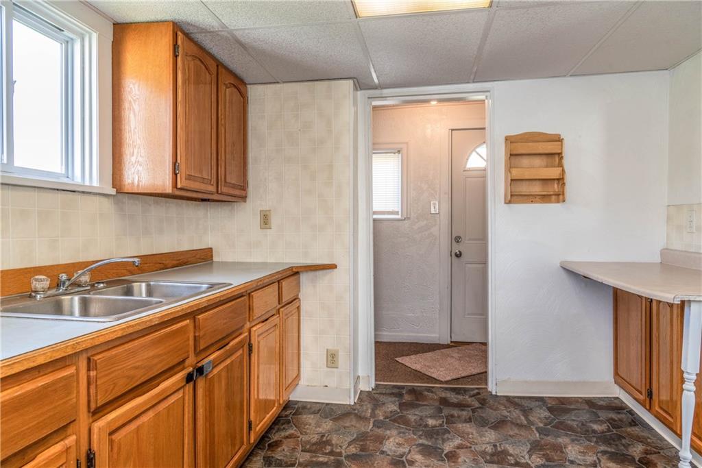 111 Cleveland Street Butler, PA 16001 - Photo 8 of 16 Gallery Image 8