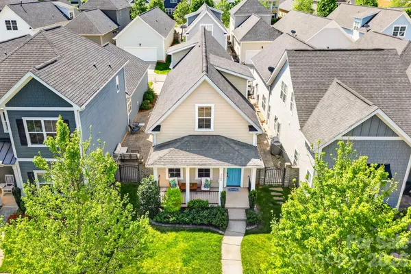 $424,000 | 7544 Fairway Villa Circle, Denver, NC 28037