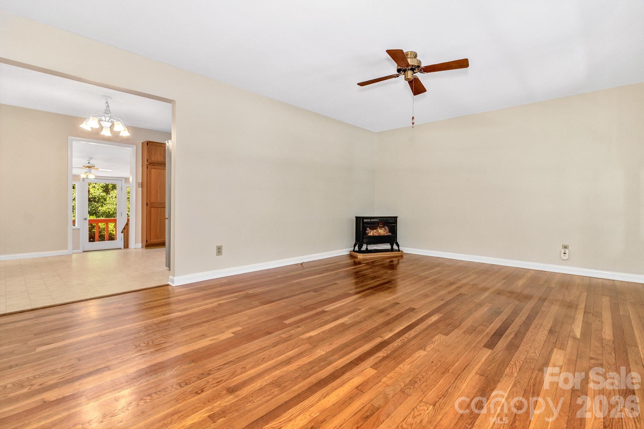 67 Wagon Road Asheville, NC 28805 - Photo 10 of 44