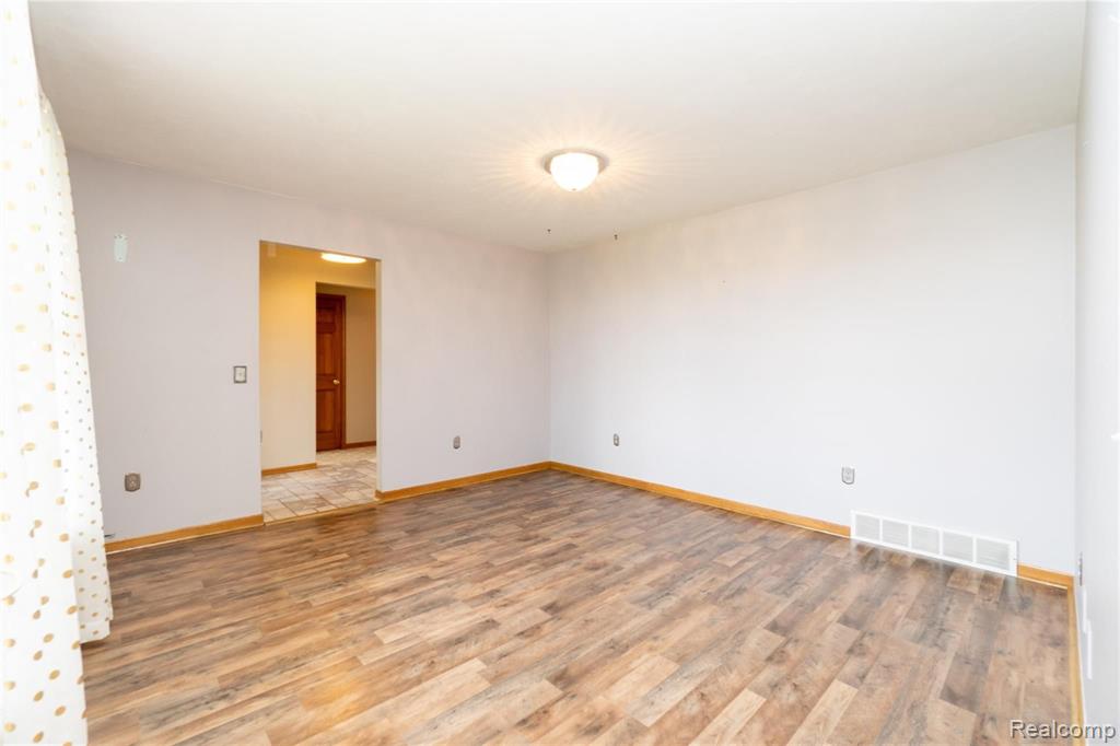 6735 Burns Line Road Lexington, MI 48450 - Photo 13 of 50