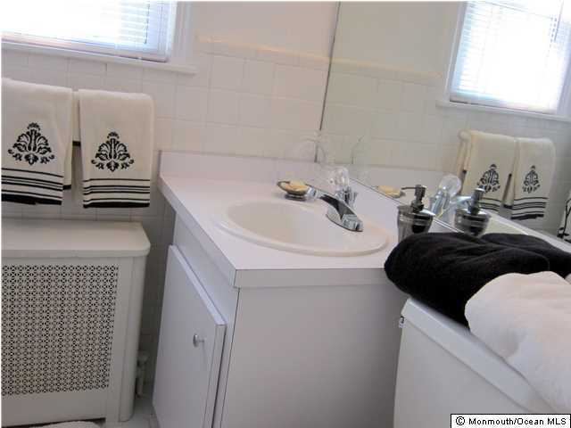 42 Pinckney Road, Unit A Red Bank, NJ 07701 - Photo 11 of 23 Additional Photo