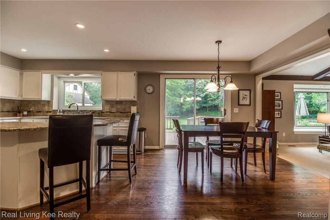 3767 Summit Ridge Drive Rochester, MI 48306 - Photo 13 of 66 11.jpg