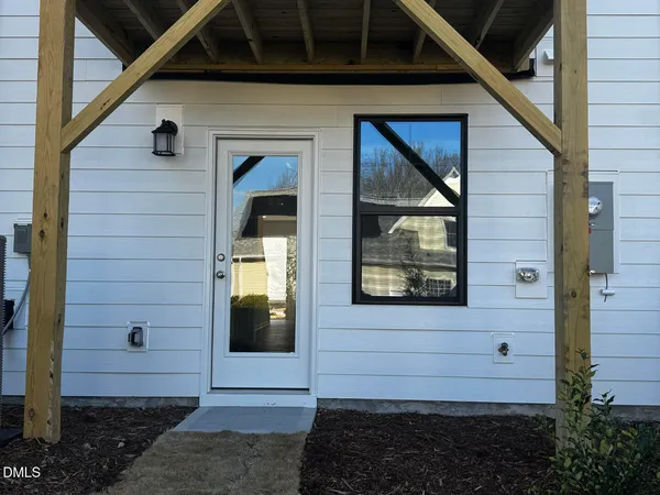 $1,950 | 3707 Elm Grv Lane, Raleigh, NC 27604