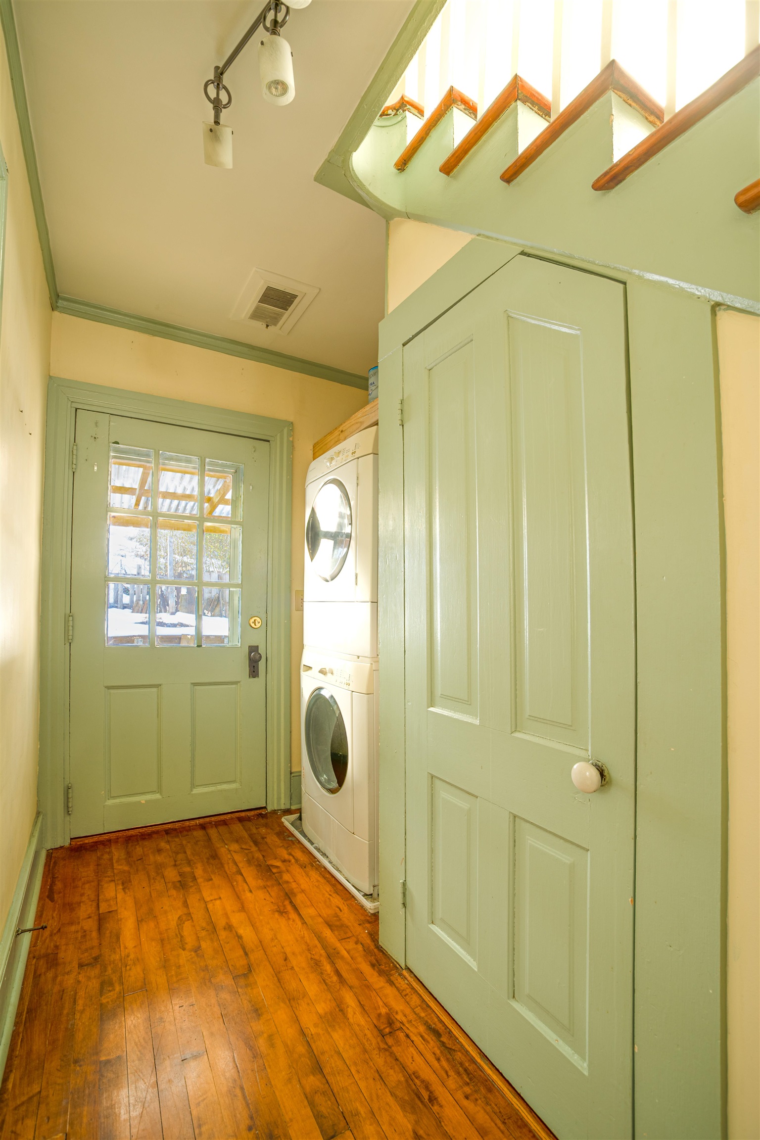 324 Green Street Staunton, VA 24401 - Photo 7 of 33