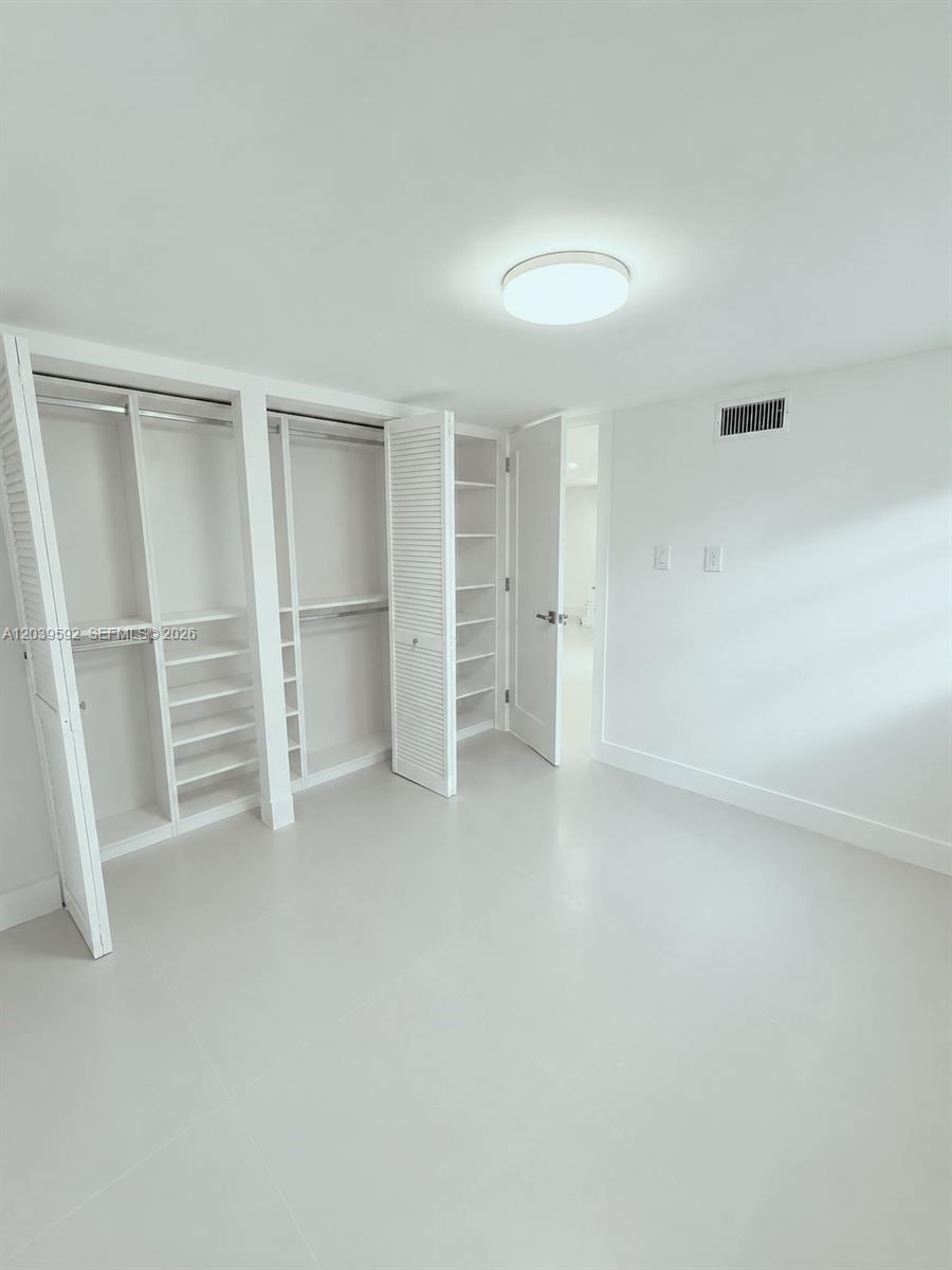 18935 Northwest 8th Avenue Miami Gardens, FL 33169 - Photo 23 of 26 a view of an empty room