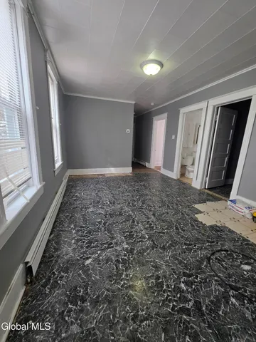 $204,900 | 26 Van Derveer Street, Amsterdam, NY 12010