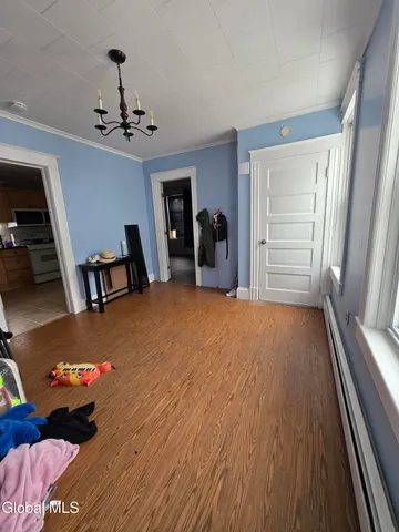 $204,900 | 26 Van Derveer Street, Amsterdam, NY 12010