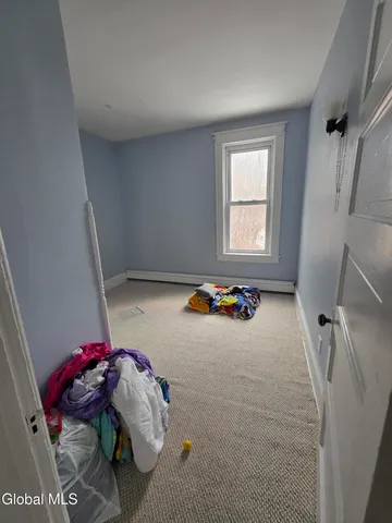 $204,900 | 26 Van Derveer Street, Amsterdam, NY 12010