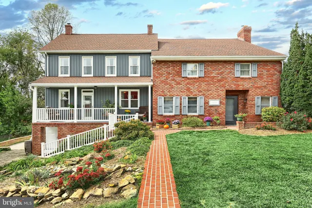 a view of a bathroom