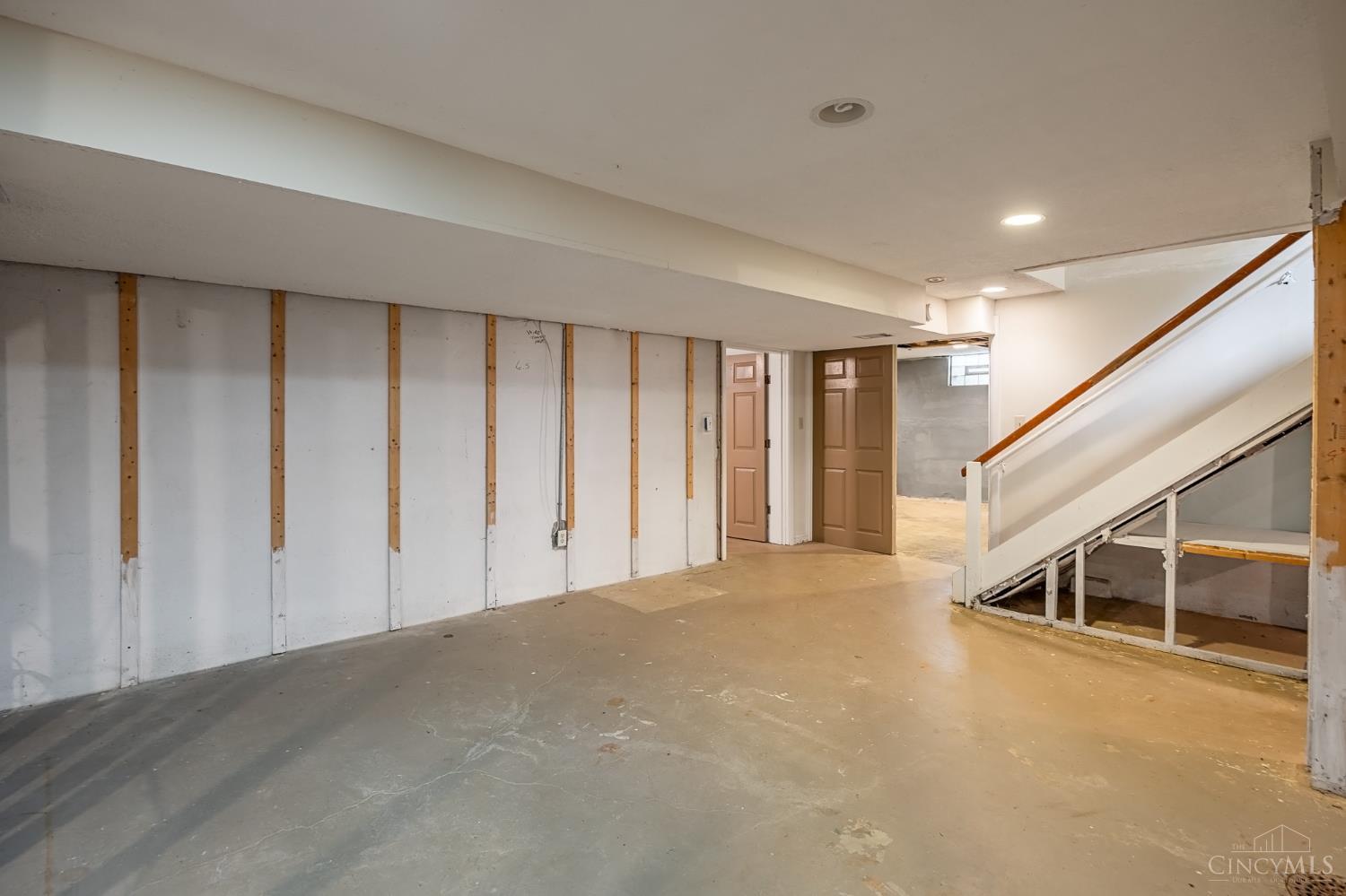 5046 Race Road Cincinnati, OH 45211 - Photo 36 of 56