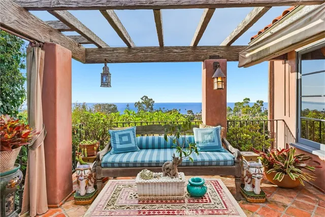 $10,000 | 260 High Drive, Laguna Beach, CA 92651