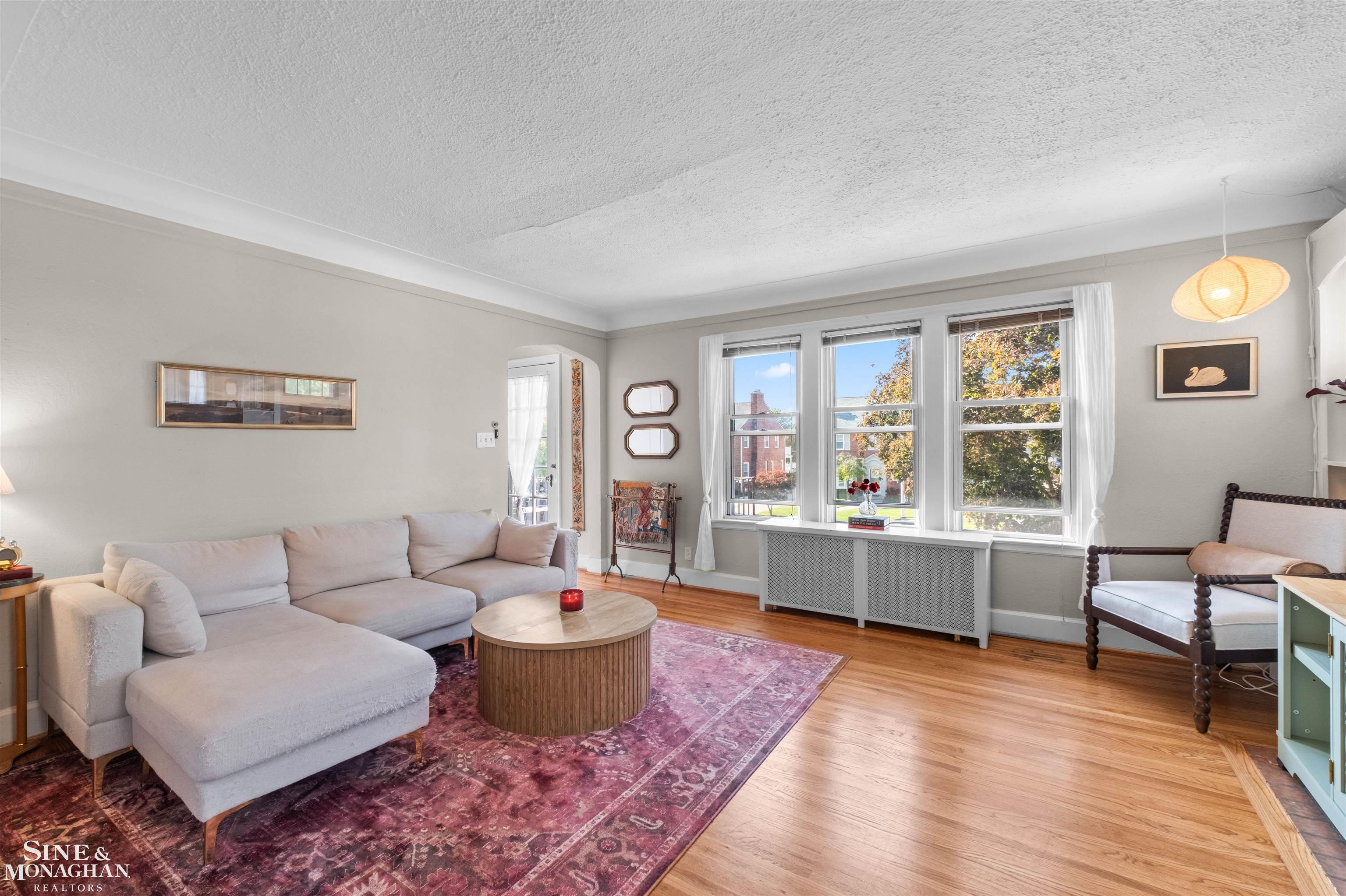 674 Neff Road Grosse Pointe, MI 48230 - Photo 4 of 38
