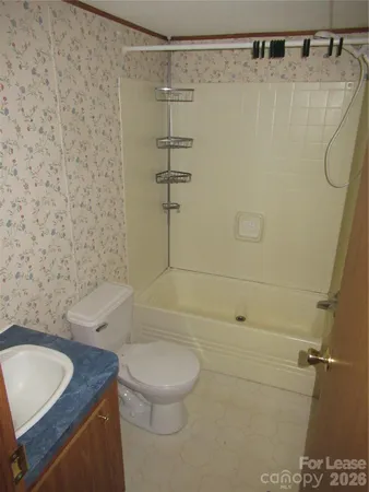 $950 | 2400 Skyview Lane, Lincolnton, NC 28092