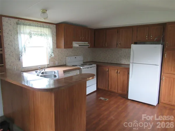 $950 | 2400 Skyview Lane, Lincolnton, NC 28092