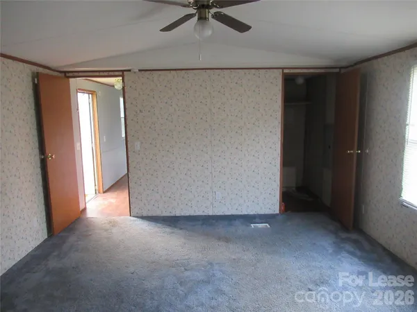 $950 | 2400 Skyview Lane, Lincolnton, NC 28092