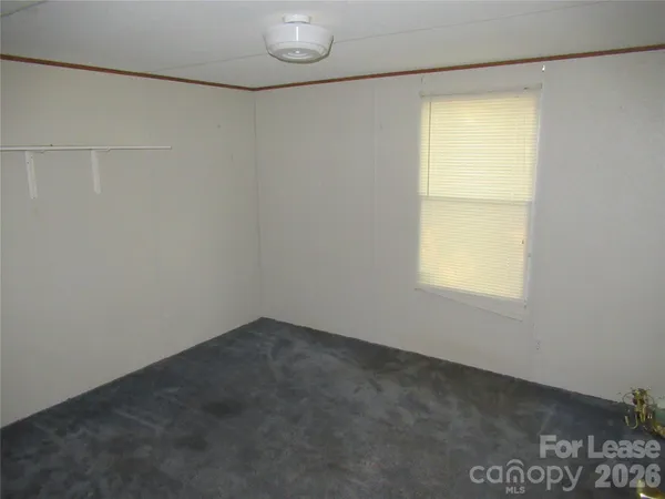 $950 | 2400 Skyview Lane, Lincolnton, NC 28092