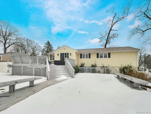 $865,000 | 5 Indian Drive, West Nyack, NY 10994