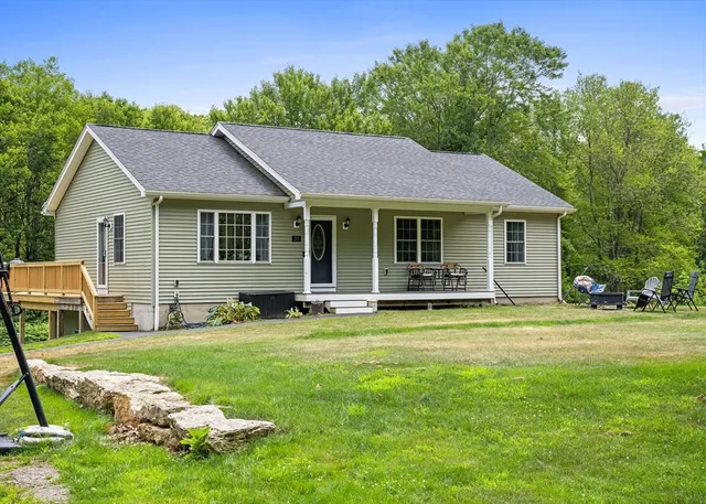 $620,000 | 30 Town Farm Road, North Brookfield, MA 01535