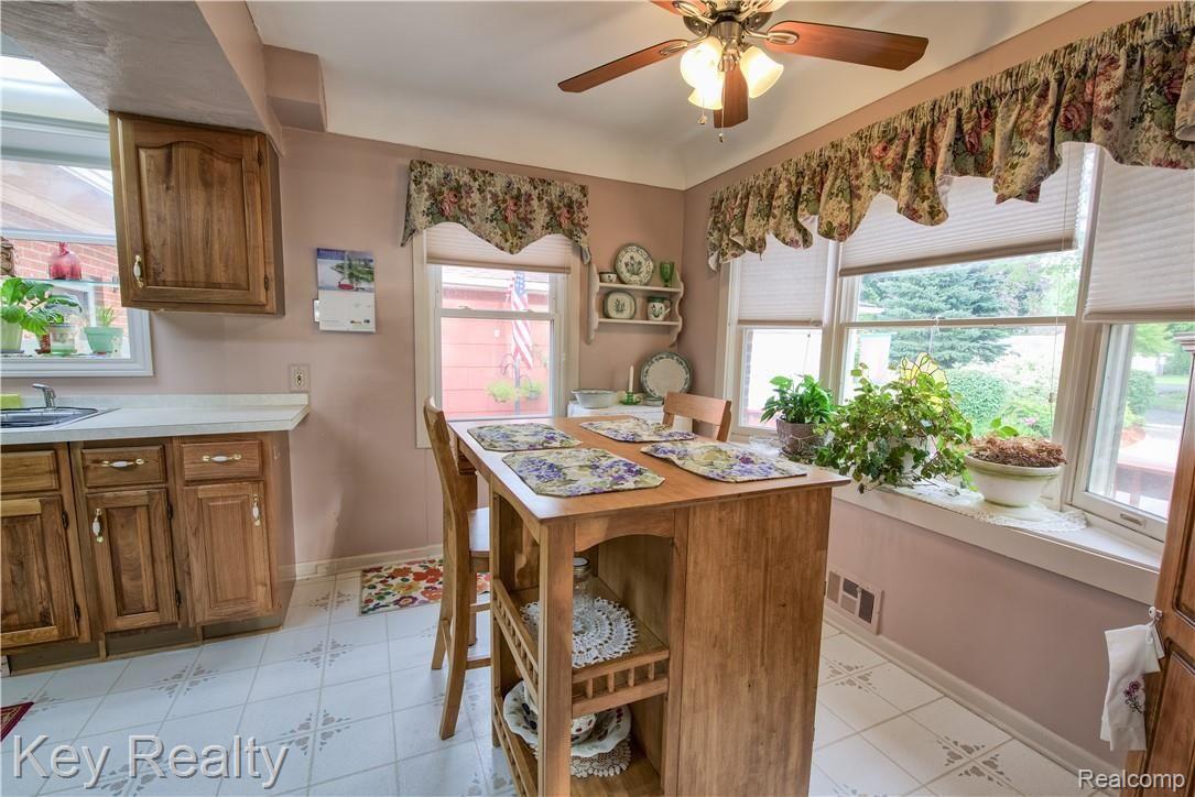 21912 Superior Road Taylor, MI 48180 - Photo 14 of 25 Smaller 21912 Superior-18.jpg