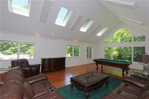 Studio/family room with palladium window skylights
