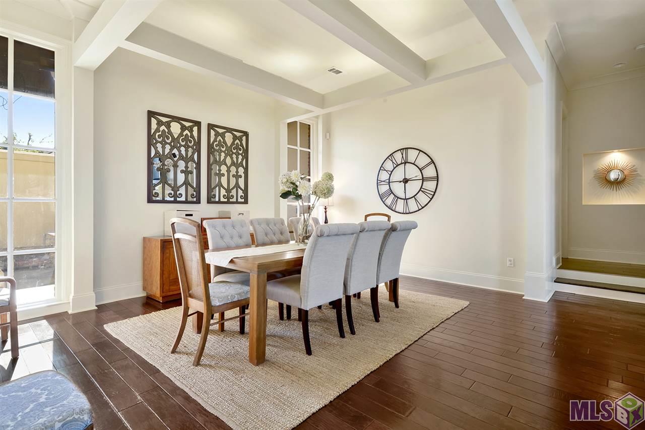 3454 Rue D Orleans Baton Rouge, LA 70810 - Photo 3 of 14 Dining Room