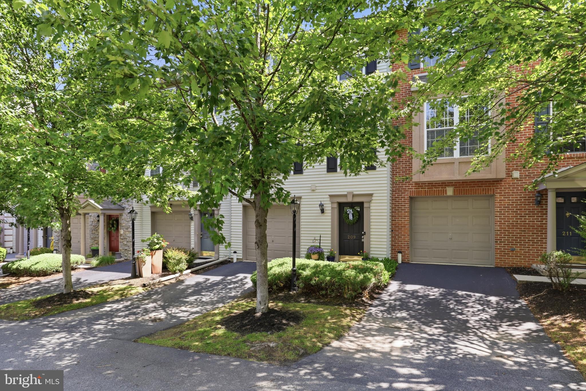 209 September Way York, PA 17403 - Photo 5 of 51