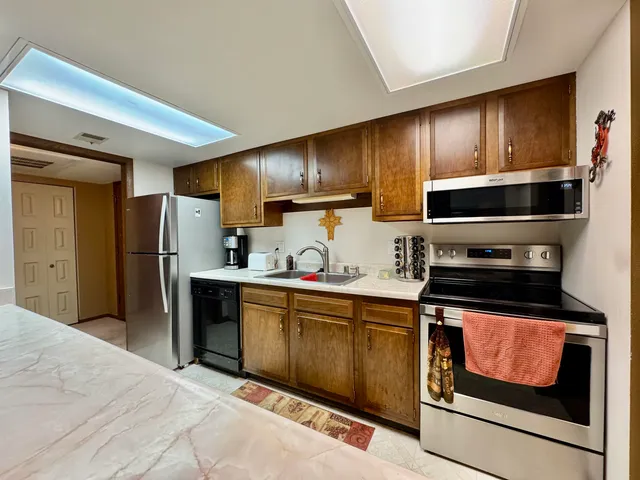 $224,900 | 6302 Mineral Point Road, Unit 213, Madison, WI 53705