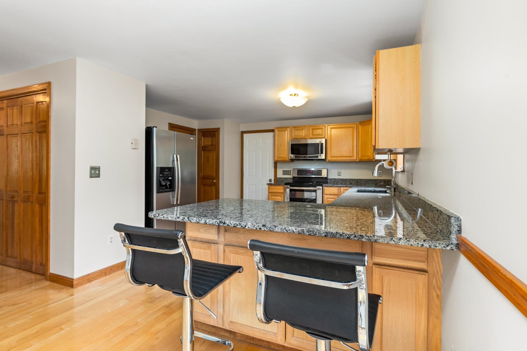 160 Varney Road Dover, NH 03820 - Photo 11 of 38