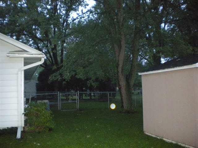 119 North Riverside Boulevard Goshen, IN 46526 - Photo 3 of 6 Gallery Image 3