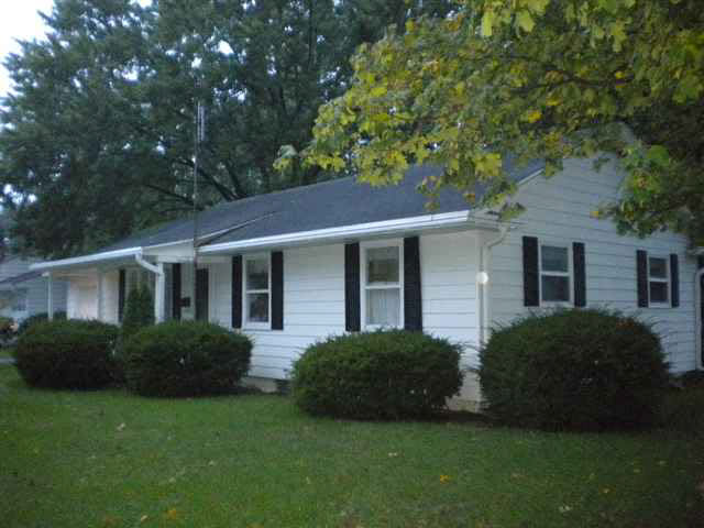119 North Riverside Boulevard Goshen, IN 46526 - Photo 6 of 6 Gallery Image 6