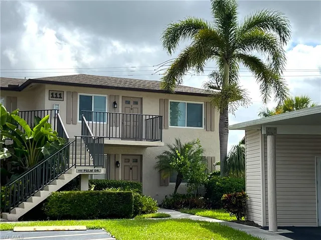 $3,650 | 111 Palm Drive, Unit 4, Naples, FL 34112