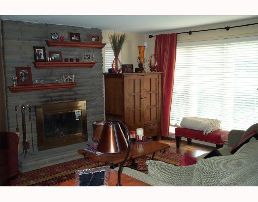 230 Rockingham Road Pittsburgh, PA 15238 - Photo 5 of 8 Gallery Image 5
