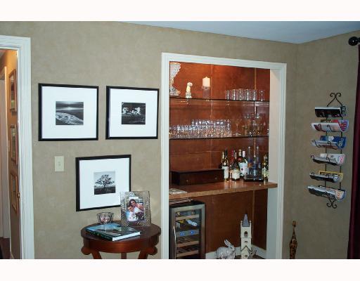 230 Rockingham Road Pittsburgh, PA 15238 - Photo 6 of 8 Gallery Image 6