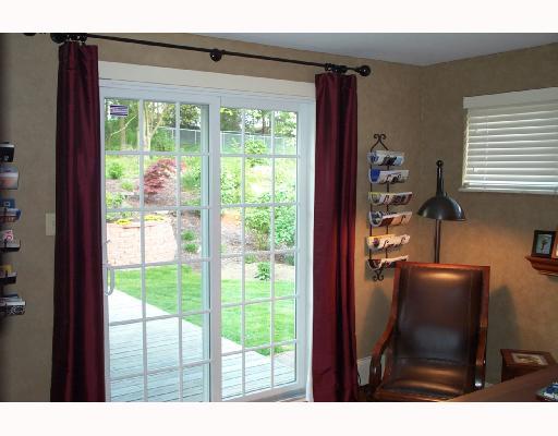 230 Rockingham Road Pittsburgh, PA 15238 - Photo 7 of 8 Gallery Image 7