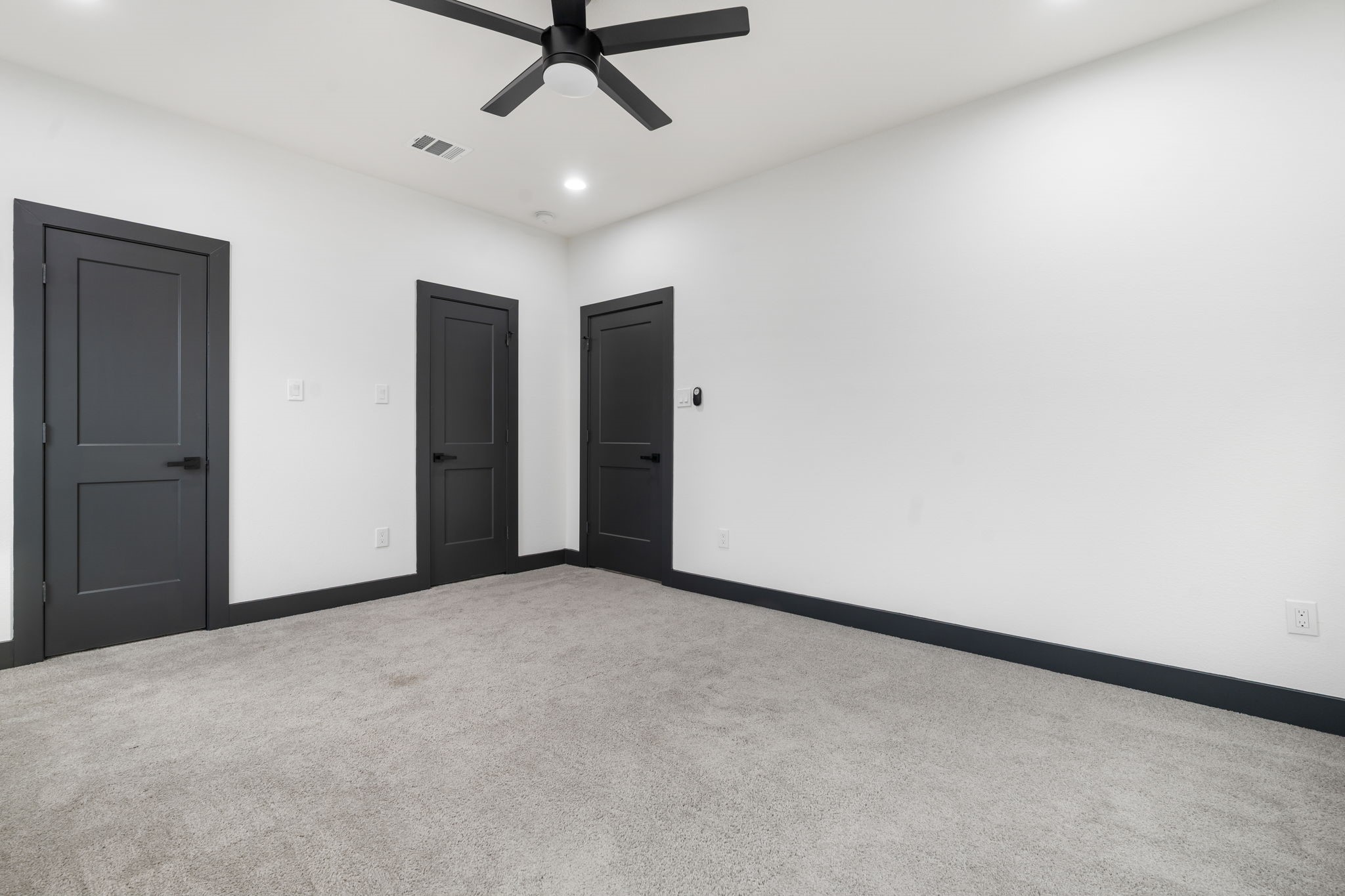 911 Panama Street Houston, TX 77009 - Photo 12 of 22