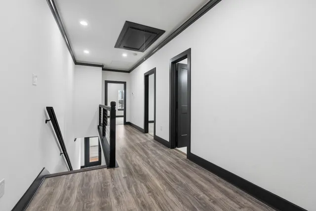 $2,000 | 911 Panama Street, Houston, TX 77009