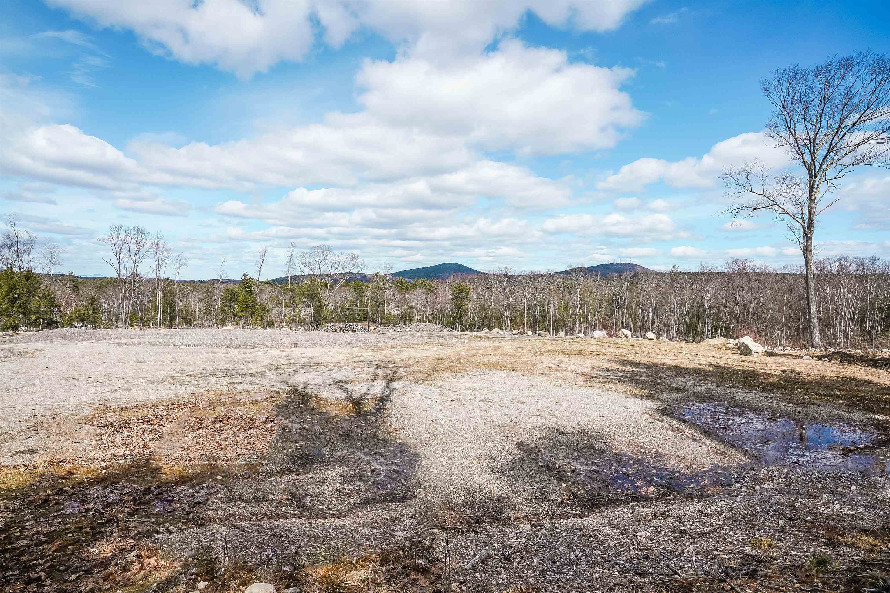 32-1 Chestnut Hill Road New Boston, NH 03070 - Photo 17 of 25