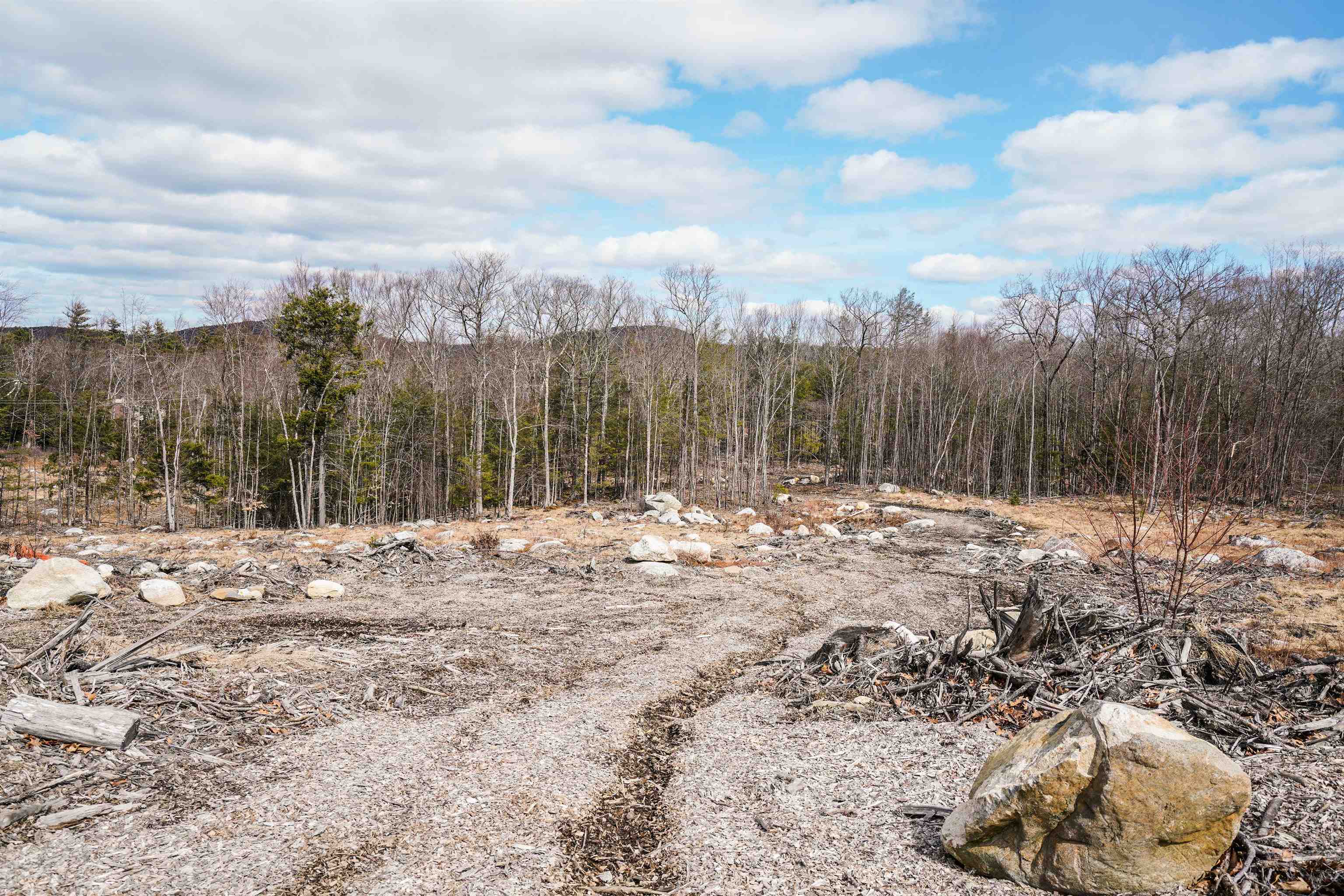 32-1 Chestnut Hill Road New Boston, NH 03070 - Photo 20 of 25