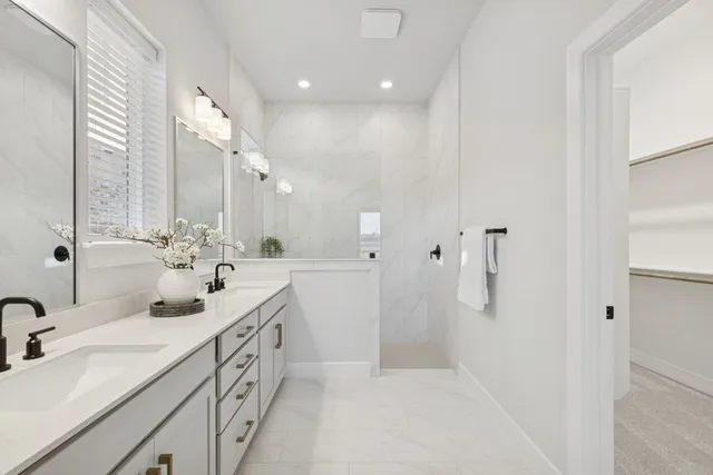 $388,950 | 1409 South Brook Drive, Leander, TX 78641